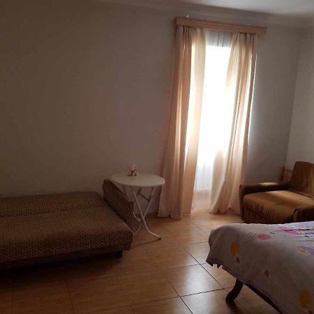 Vaniko'S Guesthouse Borjomi Ngoại thất bức ảnh