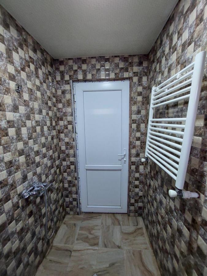 Vaniko'S Guesthouse Borjomi Ngoại thất bức ảnh